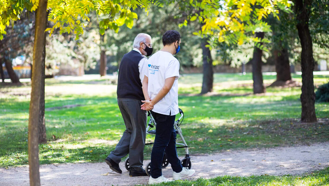 persona para servicio domestico y acompañamiento